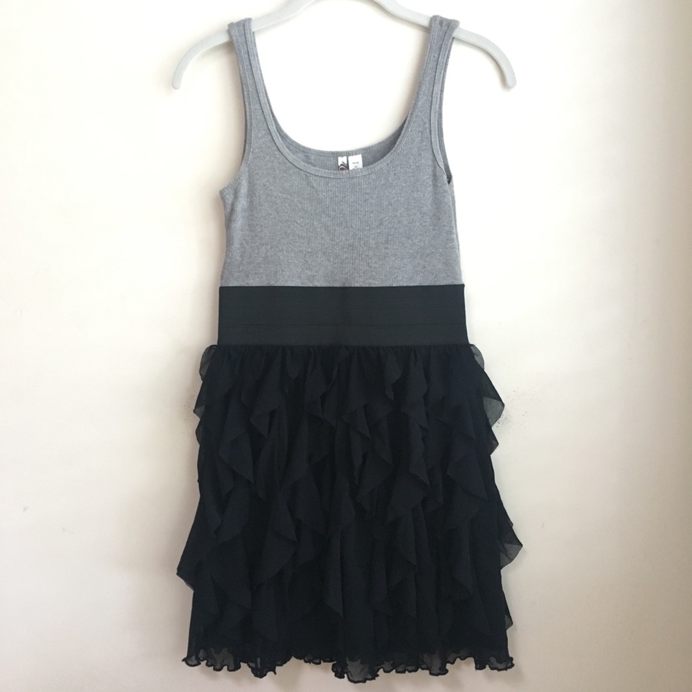6 Degrees Black & Gray Ribbed Ruffle Tank Dress